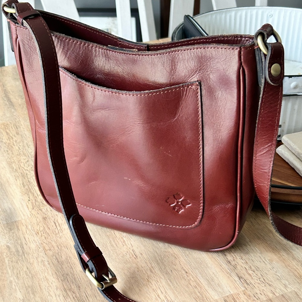 Patricia Nash leather pocket book